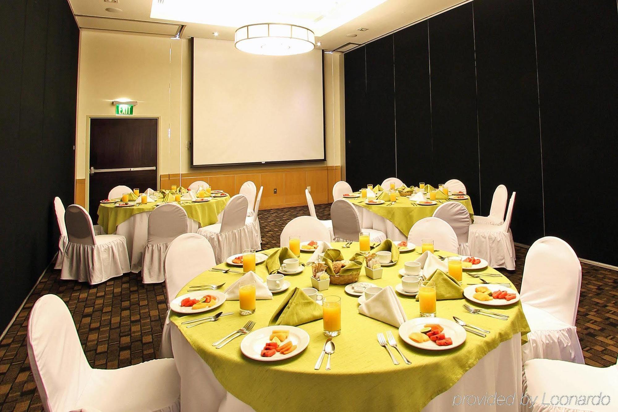 Fiesta Inn โคอาทซาโคลคอส ภายนอก รูปภาพ